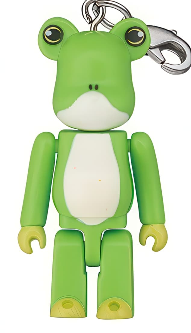 Bearbrick KISS THE EARTH WWF Charity Campaign Forest Green Tree Frog Keychain 50% - 1